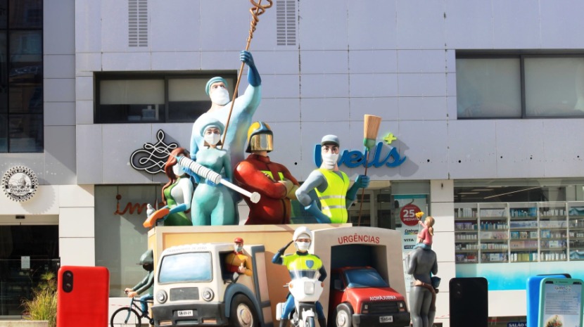 Torres Vedras faz monumento ao estilo de Carnaval em homenagem aos profissionais de saúde