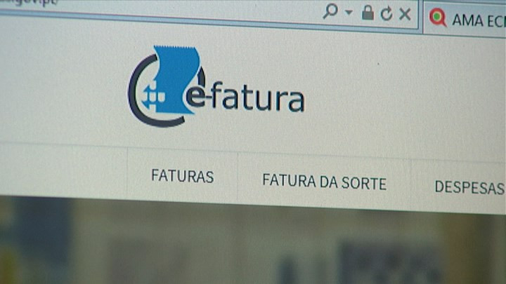 Contribuintes têm até hoje para validar faturas no Portal das Finanças