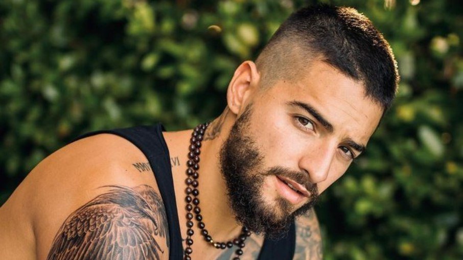 Maluma escapa a acidente de avião que matou 4 pessoas