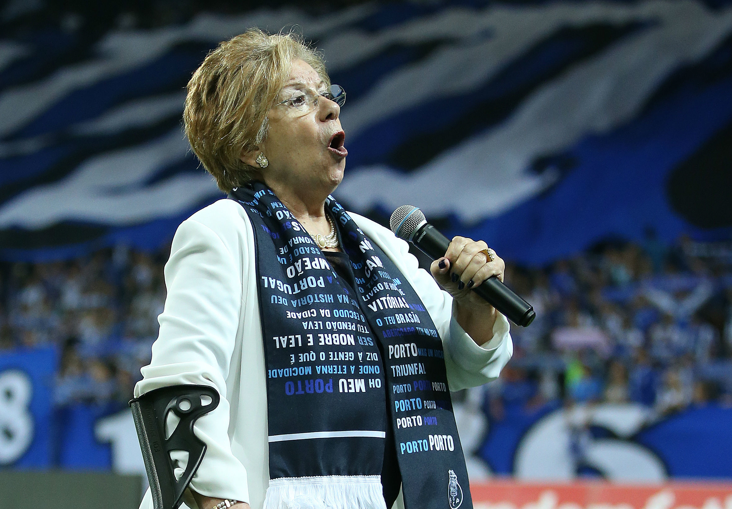 Faleceu a voz do hino e da marcha do FC Porto, Maria Amélia Canossa