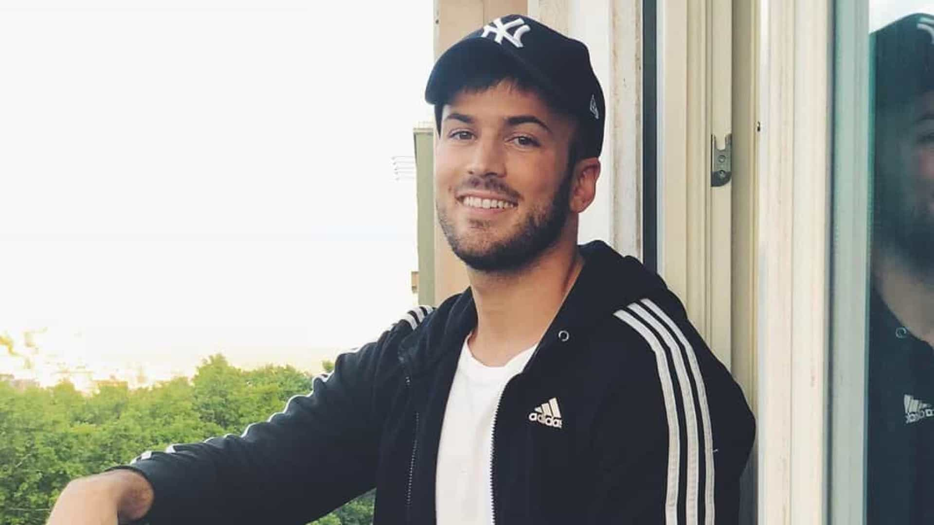 David Carreira assina contrato com a TVI